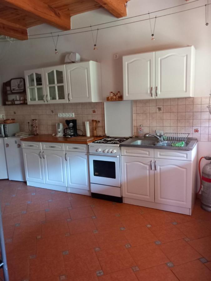 H&H Vendeghaz Apartment Balatonbereny Exterior photo