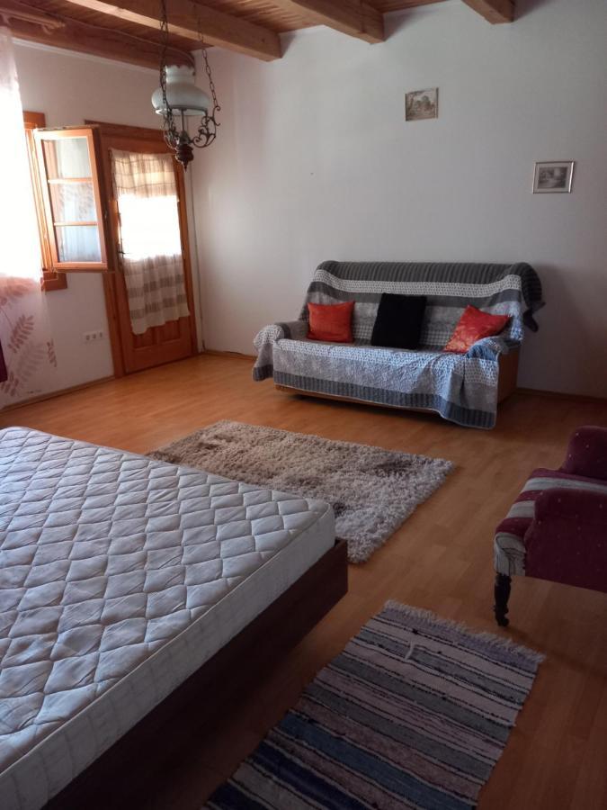 H&H Vendeghaz Apartment Balatonbereny Exterior photo